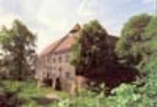 Kożuch&oacute;w; Zamek obronny z XIV w.