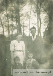 Zofia Pańczyszyn (z d. Czerniecka) z rodziną - fotografia