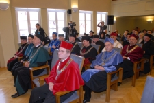 Uroczystość wręczenia tytułu doktora honoris causa Uniwersytetu Zielonogórskiego profesorowi Janowi Węglarzowi (fot. 12)