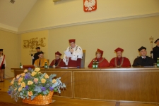 Uroczystość wręczenia tytułu doktora honoris causa Uniwersytetu Zielonogórskiego profesorowi Janowi Węglarzowi (fot. 19)