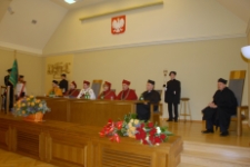 Uroczystość wręczenia tytułu doktora honoris causa Uniwersytetu Zielonogórskiego profesorowi Janowi Węglarzowi (fot. 63)