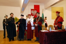Uroczystość wręczenia tytułu doktora honoris causa Uniwersytetu Zielonog&oacute;rskiego profesorowi Owenowi Gingerichowi (fot. 62)