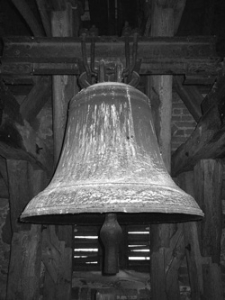 Chociszewo (kościół parafialny) - dzwon (datowanie - 1500 r.)