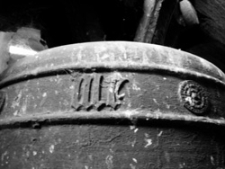 Chycina (kościół filialny) - dzwon (datowanie - pocz. XVI w.)