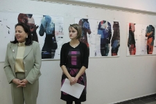 Być człowiekiem, to znaczy udawać człowieka - relacja fotograficzna z wernisażu (fot. 1)