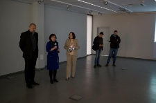 Biblioteka narcyz&oacute;w - relacja fotograficzna z wernisażu (fot. 1)