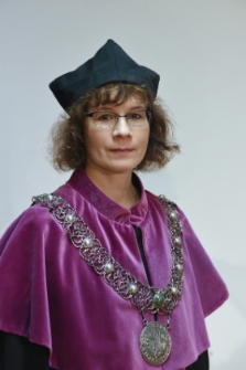 Dziekan Wydziału Artystycznego dr hab. Alicja Lewicka-Szczegóła, prof. UZ