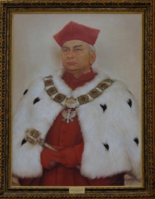 Prof. dr hab. inż. Marian Miłek - Rektor Wyższej Szkoły Inżynierskiej w latach 1990-1993 i 1993-1996; Rektor Państwowej Wyższej Szkoły Zawodowej w Sulechowie w latach 1998-2007 i 2015-2017