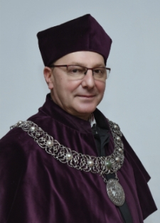 Dziekan Filii Uniwersytetu Zielonogórskiego w Sulechowie doc. dr inż. Julian Jakubowski