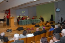 Uroczystość wręczenia tytułu doktora honoris causa Uniwersytetu Zielonogórskiego Krzysztofowi Pendereckiemu (fot. 108)