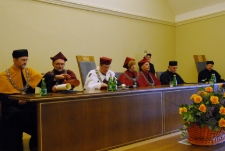 Uroczystość wręczenia tytułu doktora honoris causa Uniwersytetu Zielonogórskiego profesorowi Janowi Węglarzowi (fot. 8)