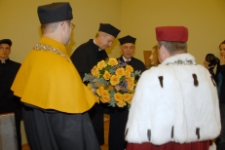Uroczystość wręczenia tytułu doktora honoris causa Uniwersytetu Zielonogórskiego profesorowi Janowi Węglarzowi (fot. 37)