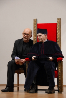 Uroczystość wręczenia tytułu doktora honoris causa Uniwersytetu Zielonogórskiego profesorowi Owenowi Gingerichowi (fot. 46)