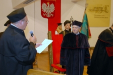 Uroczystość wręczenia tytułu doktora honoris causa Uniwersytetu Zielonogórskiego profesorowi Owenowi Gingerichowi (fot. 50)