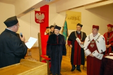 Uroczystość wręczenia tytułu doktora honoris causa Uniwersytetu Zielonogórskiego profesorowi Owenowi Gingerichowi (fot. 51)