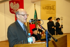 Uroczystość wręczenia tytułu doktora honoris causa Uniwersytetu Zielonogórskiego profesorowi Owenowi Gingerichowi (fot. 68)