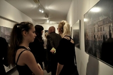 Połowa życia - relacja fotograficzna z wernisażu (fot. 2)
