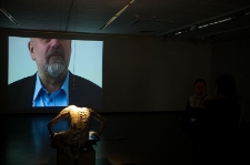 Biblioteka narcyz&oacute;w - relacja fotograficzna z wernisażu (fot. 5)